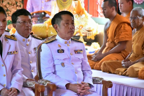 ผู้ว่าราชการจังหวัดพังงา ร่วมเป็นเกียรตินำผ้าพระกฐินพระราชทานทอดถวายพระสงฆ์ ณ วัดประชุมโยธี (พระอารามหลวง)