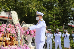 ผู้ว่าฯพังงา นำข้าราชการวางพวงมาลา เนื่องในวันปิยมหาราช น้อมรำลึกในพระมหากรุณาธิคุณ พระบาทสมเด็จพระจุลจอมเกล้าเจ้าอยู่หัว