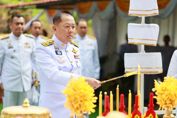 จังหวัดพังงา ประกอบพิธีพลีกรรมตักน้ำศักดิ์สิทธิ์ ณ บ่อน้ำศักดิ์สิทธิ์ถ้ำน้ำผุด นำไปทำน้ำพระพุทธมนต์ศักดิ์สิทธิ์งานเฉลิมพระเกียรติพระบาทสมเด็จพระเจ้าอยู่หัว เนื่องในโอกาสมหามงคลเฉลิมพระชนมพรรษา 6 รอบ 28 กรกฎาคม 2567