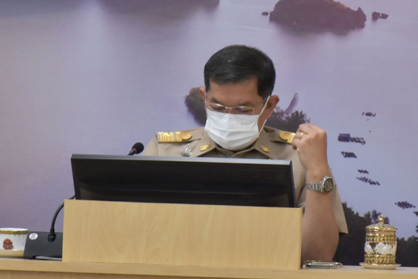 จังหวัดพังงา ประชุมคณะกรรมการโรคติดต่อ จับตาสถานการณ์โควิด 19 ต่อเนื่อง