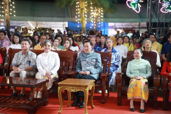 หม่อมหลวงสราลี กิติยากร ร่วมสืบสานงานประเพณีลอยกระทง ประจำปี 2566 ของจังหวัดพังงา