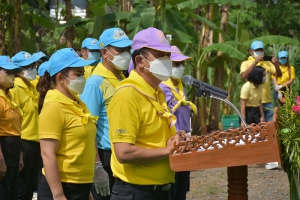 ผู้ว่าราชการจังหวัดพังงา นำจิตอาสาพัฒนาขุดลอกคลองมะรุ่ย ในโอกาสวันสำคัญของชาติไทย วันฉัตรมงคล พร้อมพัฒนาให้ใช้ประโยชน์อย่างยั่งยืนกับชุมชน
