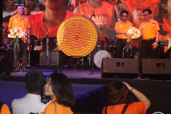 จังหวัดพังงาเปิดแล้วฤดูการท่องเที่ยวจังหวัดพังงา ภายใต้แนวคิด เสน่ห์สุริยัน อันดามัน ชิมขนมเต้าส้อ 100 ไส้ หนุนชุมชนท่องเที่ยวนวัตวิถี