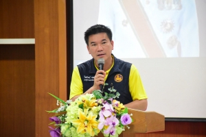 เหล่ากาชาดจังหวัดพังงา ลงพื้นที่มอบแว่นสายตาให้แก่นักเรียนโรงเรียนคุระบุรีชัยพัฒนาพิทยาคม อำเภอคุระบุรี