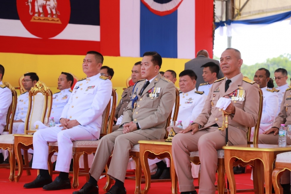 ผู้ว่าฯพังงา ร่วมเป็นเกียรติในพิธีกระทำสัตย์ปฏิญาณตนต่อธงชัยเฉลิมพล เนื่องในวันกองทัพไทยประจำปี 2566