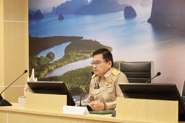 จังหวัดพังงา ประชุมคณะกรรมการศูนย์อำนวยการความปลอดภัยทางถนน และอ่านสารของนายกรัฐมนตรีเนื่องในวันโลกรำลึกถึงผู้สูญเสียจากอุบัติเหตุทางถนน (World Day of Remembrance for Road Traffic Victims) ประจำปี 2567